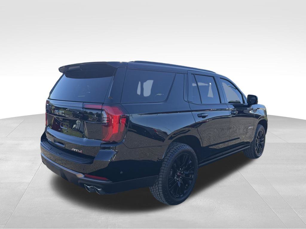 Used 2025 GMC Yukon AT4 Ultimate w/ LPO, Floor Liner Package AWD/4WD image 23