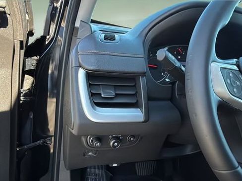 Used 2021 GMC Terrain SLT w/ Infotainment Package II image 22