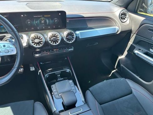 Used 2023 Mercedes-Benz EQB 300 4MATIC image 14