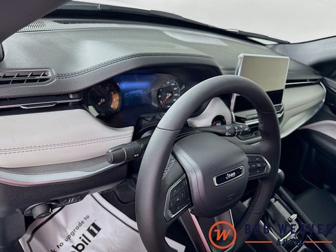 New 2026 Jeep Compass Limited image 9