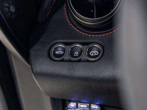 Used 2018 McLaren 720S Performance RWD image 42