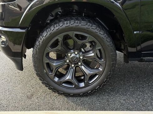 Used 2024 RAM 1500 Limited AWD/4WD image 10