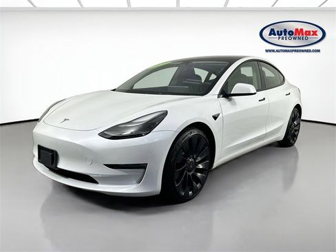 Used 2023 Tesla Model 3 Performance image 5