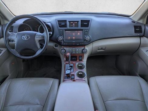 Used 2010 Toyota Highlander Limited image 13