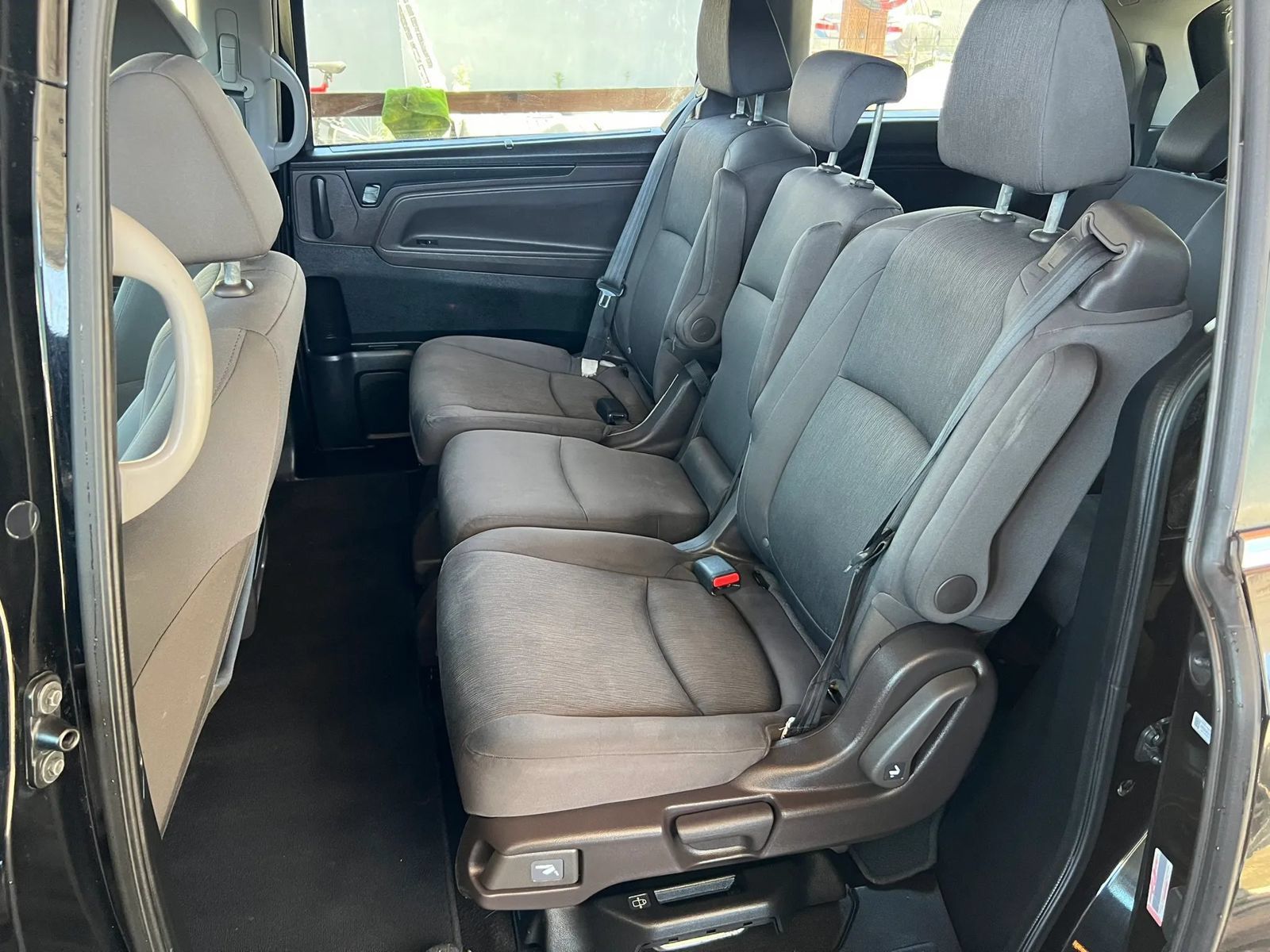 Used 2018 Honda Odyssey EX image 8