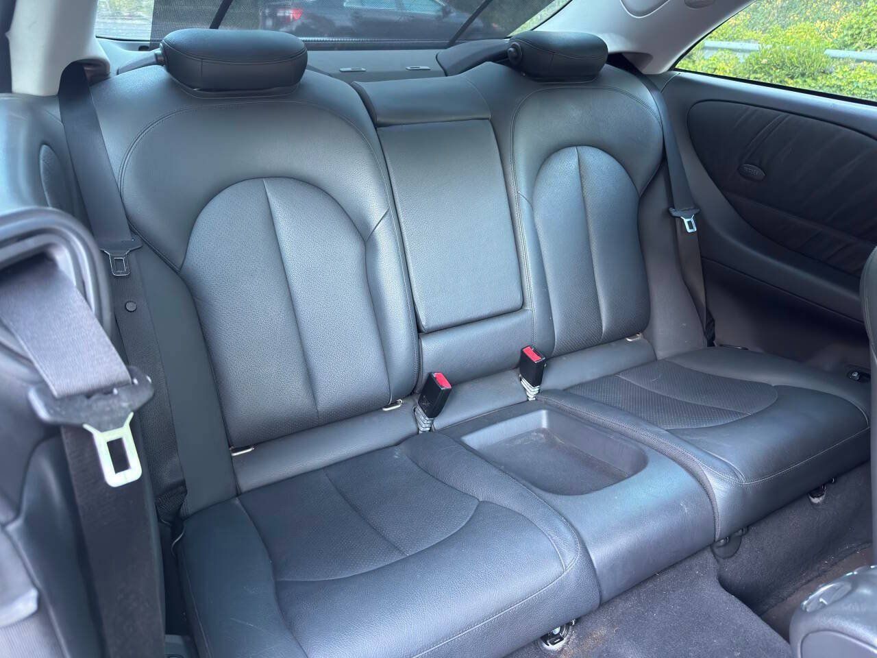 Used 2005 Mercedes-Benz CLK 500 Coupe w/ Sunroof Pkg image 17