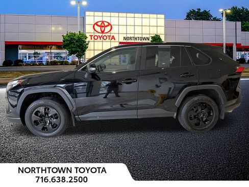 Used 2023 Toyota RAV4 LE image 2