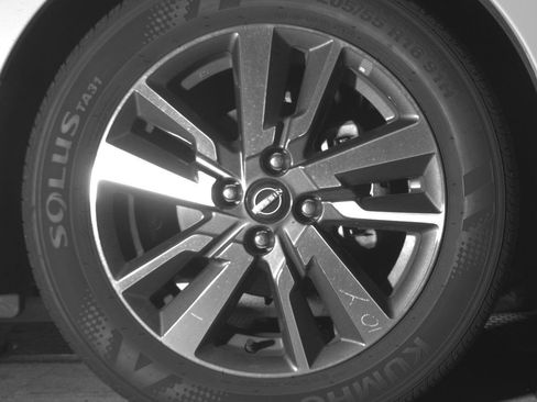 Used 2025 Nissan Versa SV image 22