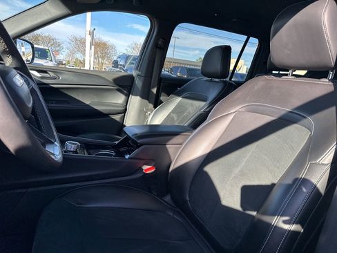 Used 2023 Jeep Grand Cherokee L Laredo image 8