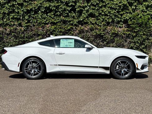 New 2025 Ford Mustang Coupe image 3