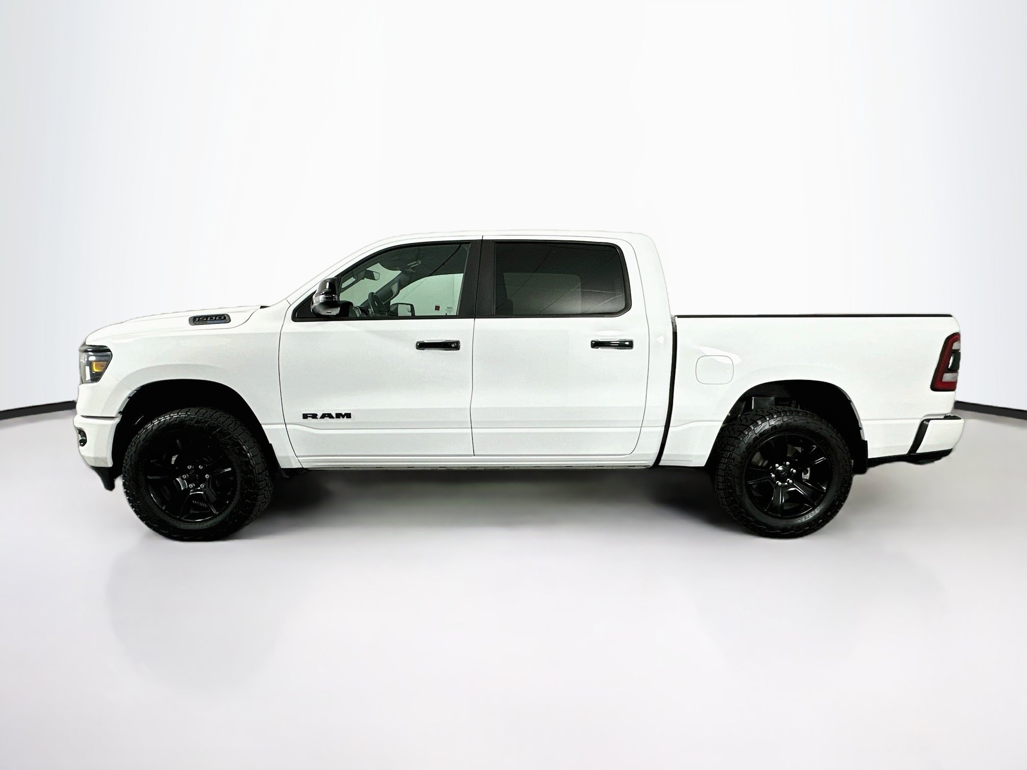 Used 2023 RAM 1500 Big Horn AWD/4WD image 4