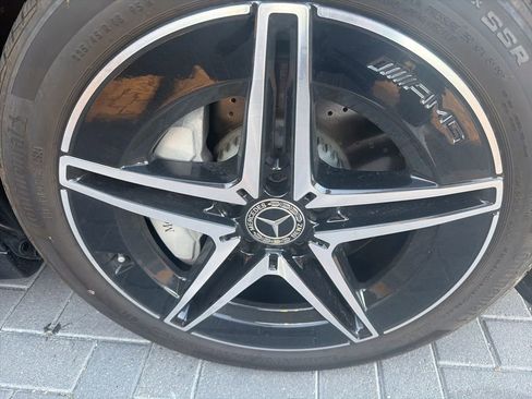 Used 2025 Mercedes-Benz C 300 Sedan image 3