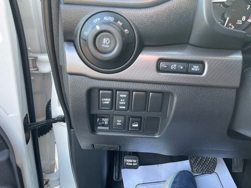 Used 2020 Nissan Titan PRO-4X AWD/4WD image 15