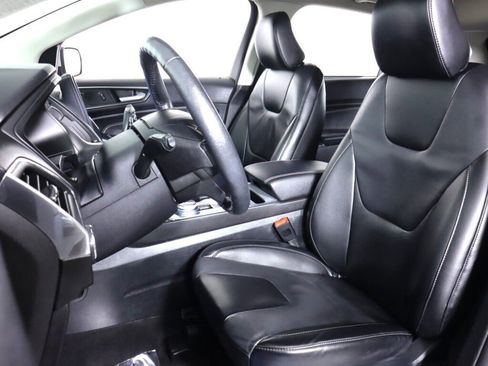 Used 2022 Ford Edge Titanium image 29