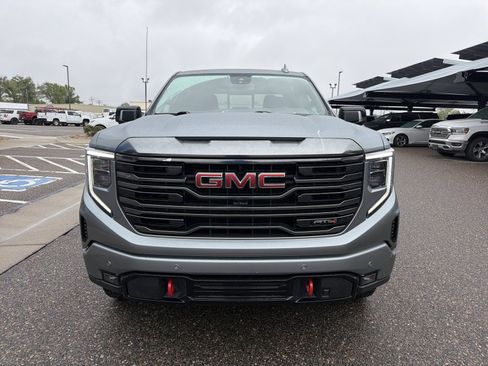 Used 2023 GMC Sierra 1500 AT4 w/ AT4 Premium Package AWD/4WD image 8