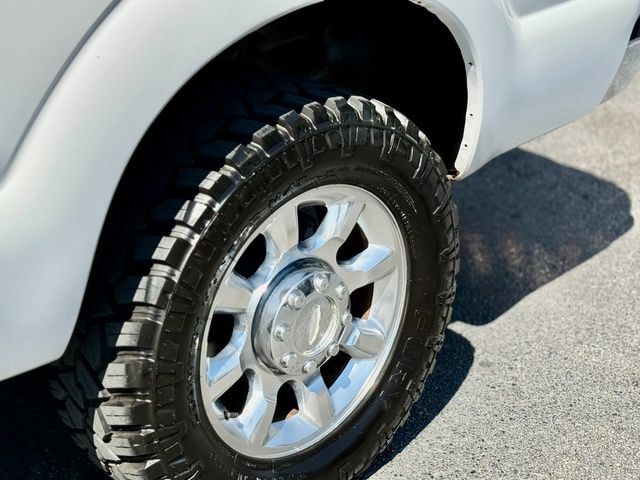 Used 2011 Ford F250 Lariat w/ Lariat Interior Pkg AWD/4WD image 24