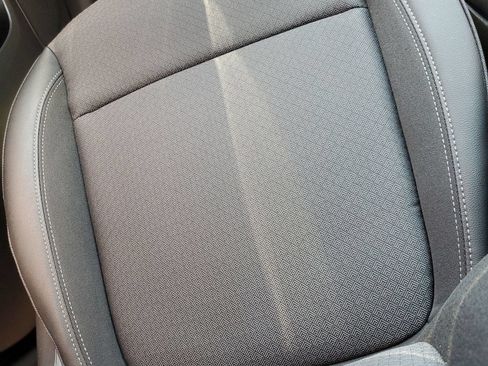 Used 2023 Buick Encore GX Select w/ Sport Touring Package FWD image 17