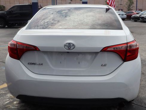 Used 2018 Toyota Corolla LE FWD image 6