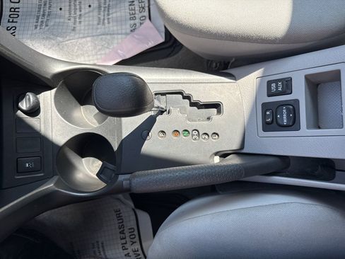Used 2012 Toyota RAV4 4WD w/ Value Pkg image 25