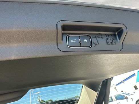 New 2026 Ford Explorer Active RWD image 9