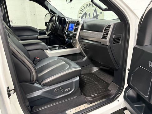 Used 2021 Ford F250 Platinum AWD/4WD image 18