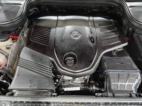 Used 2023 Mercedes-Benz GLS 450 4MATIC image 25