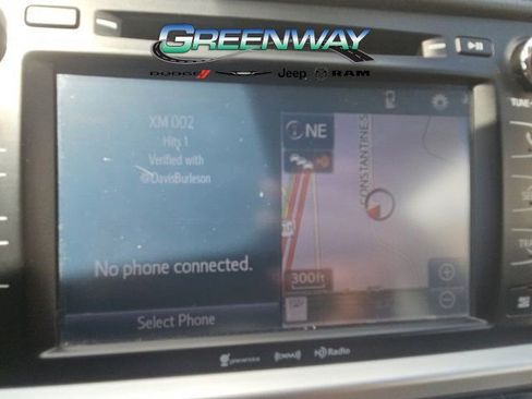 Used 2016 Toyota Highlander Limited w/ Driver Technology Package FWD image 17