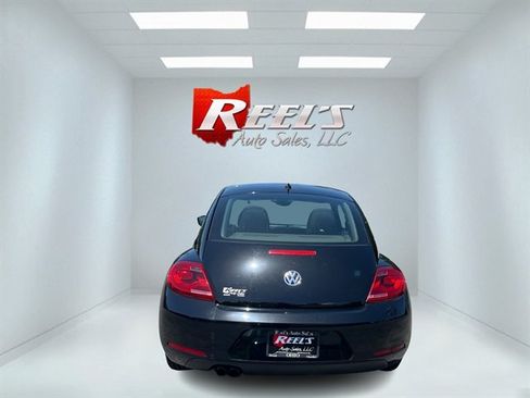 Used 2013 Volkswagen Beetle 2.5 FWD image 9