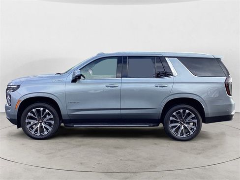 Used 2025 Chevrolet Tahoe High Country w/ Sun And Tow Package image 2