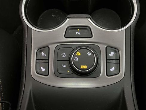 Used 2022 GMC Terrain AT4 w/ Infotainment Package II image 33