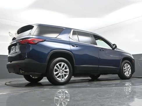 Used 2022 Chevrolet Traverse LS FWD image 35
