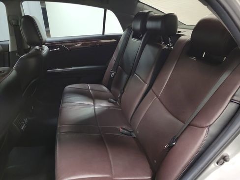 Used 2012 Toyota Avalon Limited FWD image 19