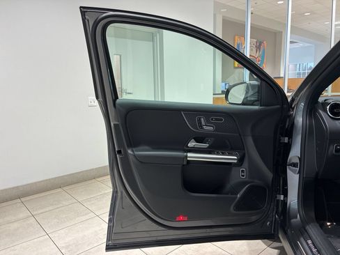 Used 2026 Mercedes-Benz GLA 250 4MATIC image 13