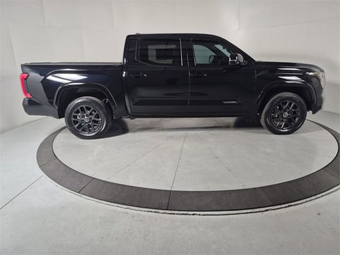Used 2024 Toyota Tundra Platinum image 6