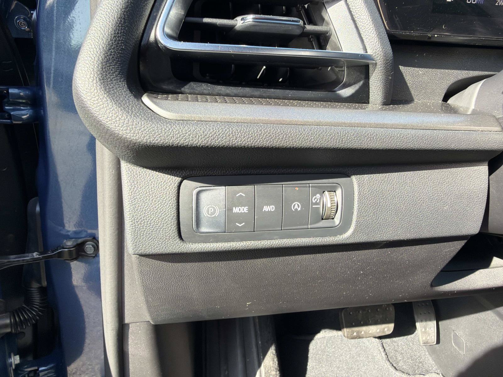 Certified 2024 Chevrolet Traverse LS AWD/4WD image 19