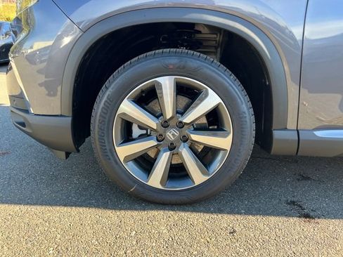 New 2025 Honda Pilot Touring image 29