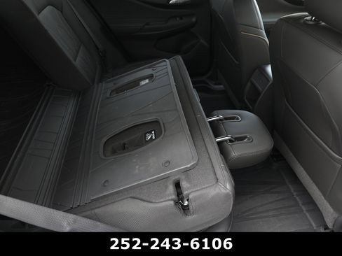 Used 2025 Buick Envista Avenir image 22