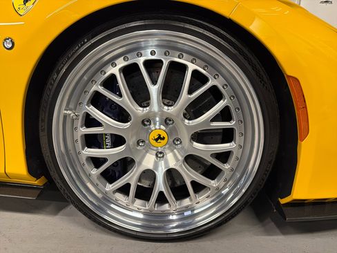 Used 2021 Ferrari F8 Tributo image 15