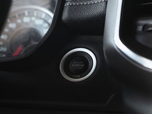 Used 2024 RAM 1500 Laramie image 31