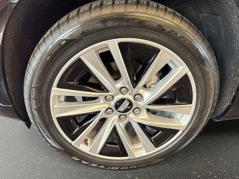 New 2026 Cadillac Vistiq Luxury image 10