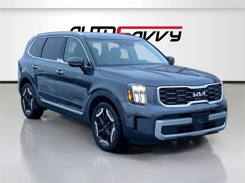 Used 2023 Kia Telluride S image 1