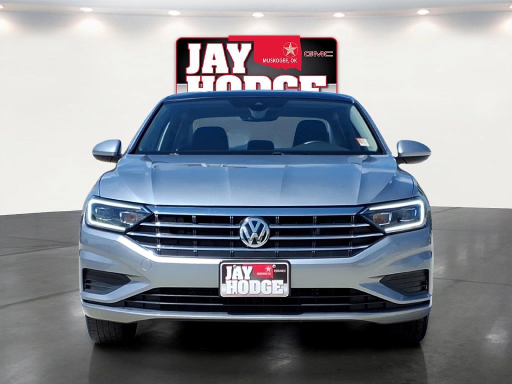 Used 2020 Volkswagen Jetta SEL FWD image 2