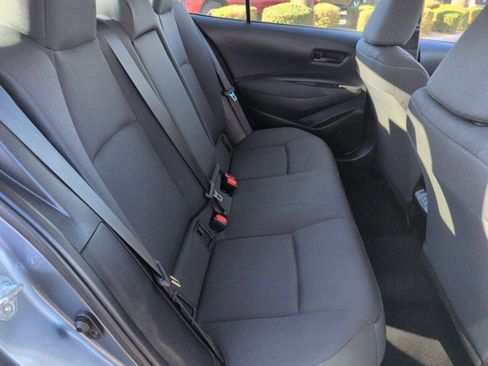Used 2025 Toyota Corolla LE image 24
