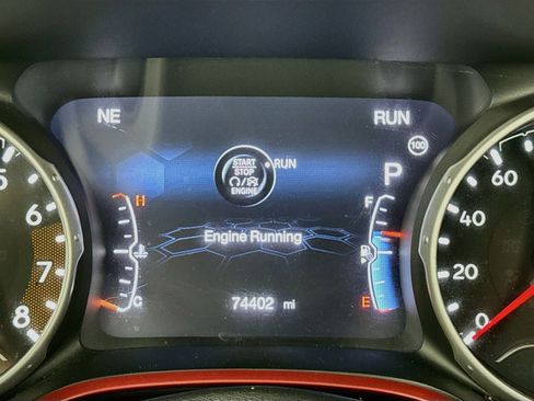 Used 2020 Jeep Compass Trailhawk w/ Cold Weather Group AWD/4WD image 15