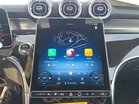 Used 2025 Mercedes-Benz GLC 350e 4MATIC image 30