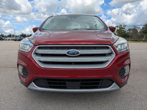 Used 2019 Ford Escape SE FWD image 9