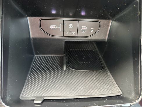 Used 2025 Kia Sorento SX AWD/4WD image 23
