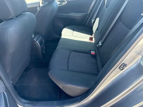 Used 2019 Nissan Sentra SV FWD image 11