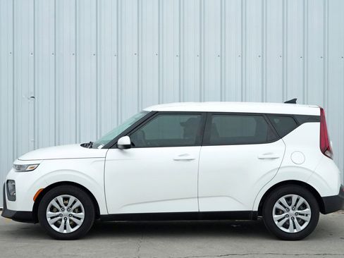 Used 2020 Kia Soul LX image 39