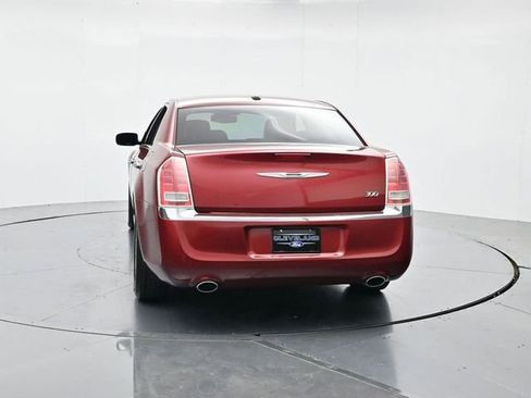 Used 2013 Chrysler 300 RWD image 8